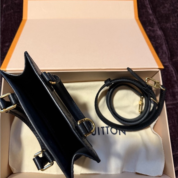 Louis Vuitton Black and Cream Mini Bag - Picture 3 of 7